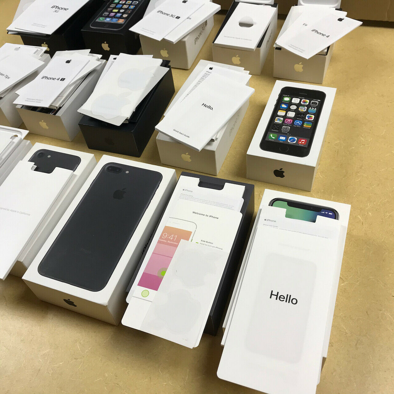Rare Tailored Collection Lot Of Iphone Box & Leaflet Evolution - Apple Computer