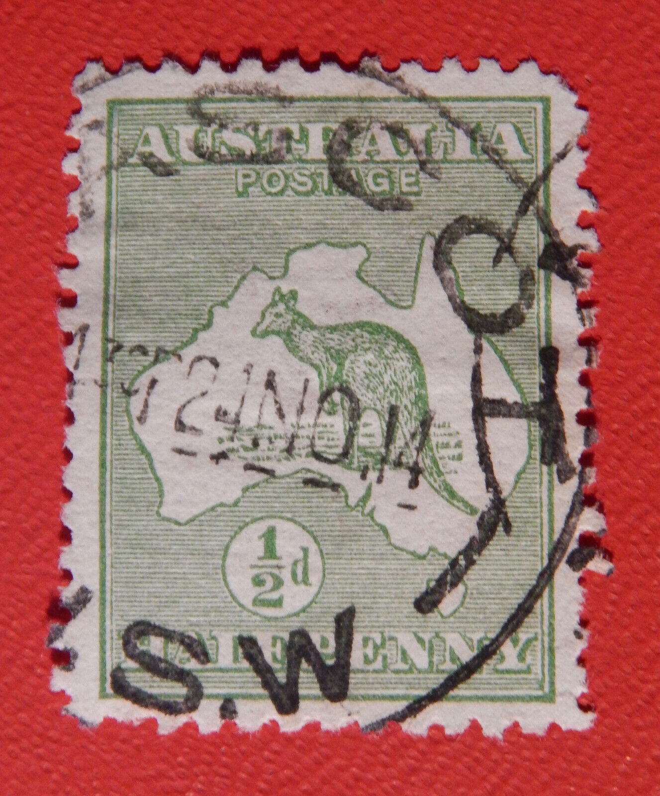 1913 Australia Roos 1/2 Penny Yellow Green Scott's #1 Stamp